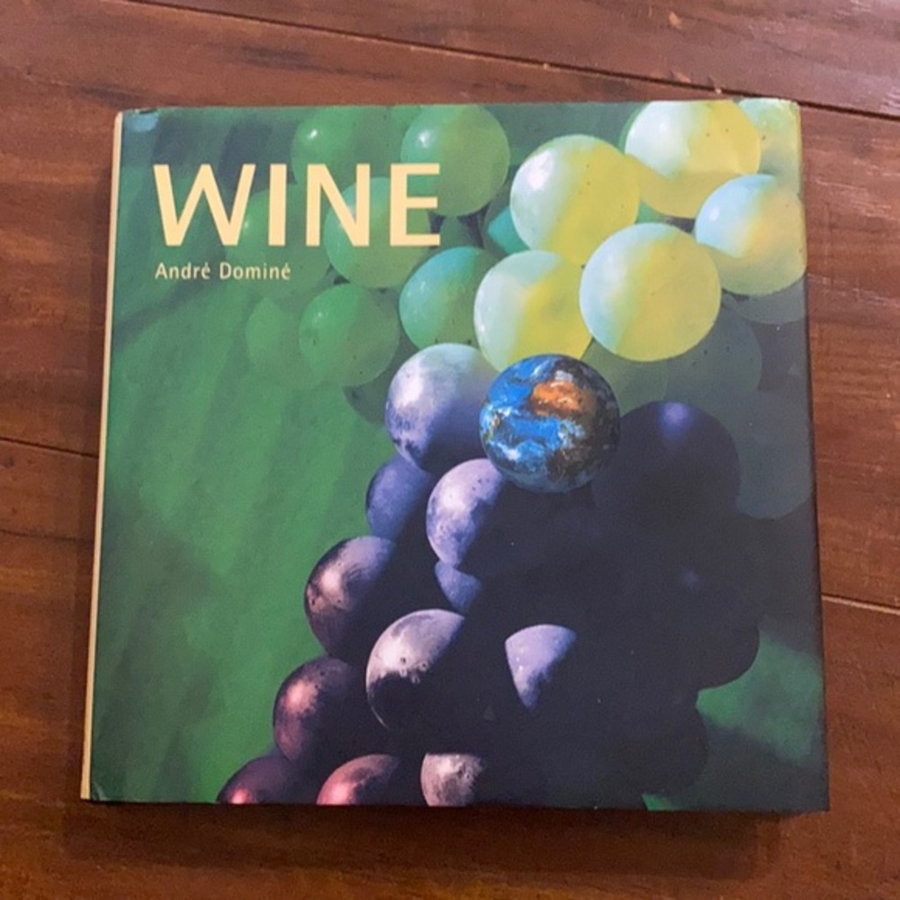 Wine Hardcover book‎ Great gift!